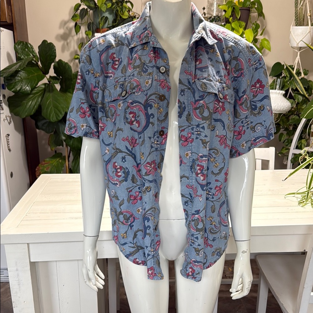 VTG 80s Liz wear Floral/paisley Blue Short Sleeve button down Shirt with pockets